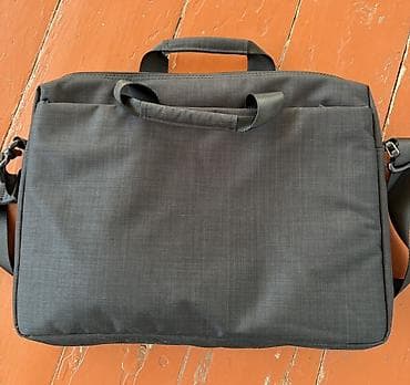 Acer Aspire 3 noutbuku + çiyin çantası Xüsusiyyətlər: - Ekran: 15.6"