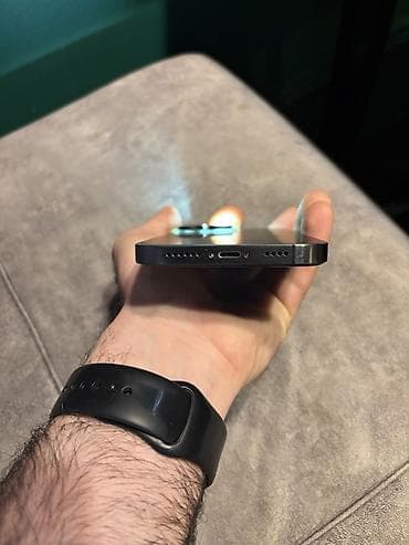 işlenmiş komputerler: IPhone 16 Pro, 64 GB, Qara, Face ID — 3
