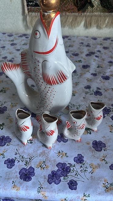 servis destleri: Porcelən “Balıq” dəsti - Tərkib: 1 ədəd iri balıq formalı — 2