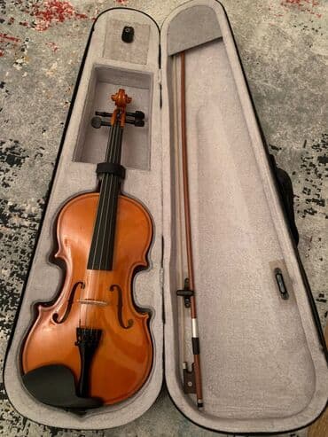 tar musiqi aleti: Skripka dəsti. 1aydan az istifade olunub. 1simi qırıqdı. 120 alınıb — 1