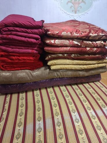 daş yunu rulon qiymeti: Tək adamlıq yeni yorğan - 20 azn Tək adamlıq yeni döşəklər bir ədədi - — 9