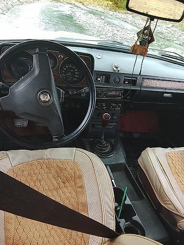 mercedes 160 a: Moskviç 412: 2.4 l | 1988 il 96322325 km Sedan — 7