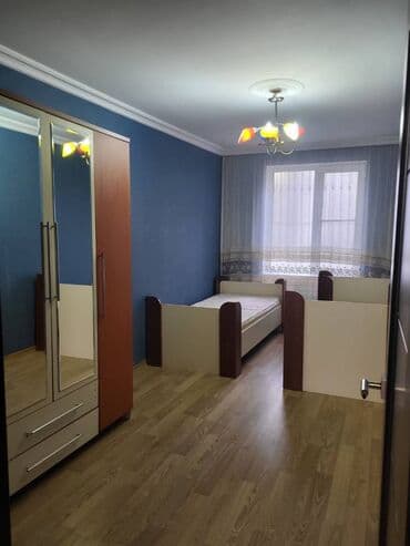 ev kirayesi bakida: Yasamal rayonu,İnşaatçılar metrosunun 2dəqiqəliyində 5mərtəbəli — 5