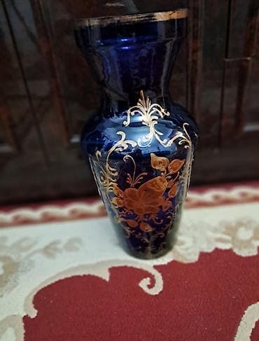 Другой декор и предметы интерьера: Одна ваза — 1