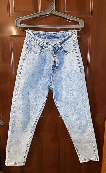 Cinslər: Hər biri 9 azn real istəyən əlaqə saxlasın. Məhsul: Qadın jeans — 1