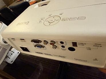 Pultlar: Proyektor Epson — 3