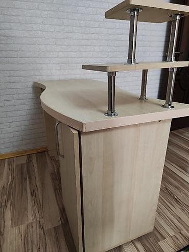 salon divan: Düz masa, Siyirməsiz, Polkalı, Sadə laminat — 4