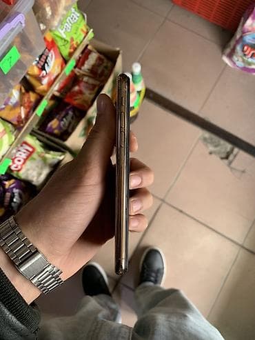 iphne: IPhone Xs, 64 GB, Qızılı, Face ID — 6