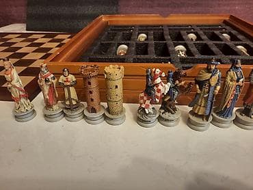 şahmat kitabı pdf yukle: Taxta şahmat dəsti – tematik fiqurlarla işlənməyib 500m almışam - — 4