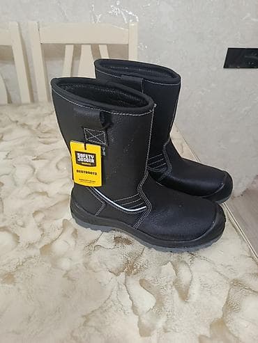 Safety Jogger Works BESTBOOT2 iş çəkməsi. Qara rəngli, uzunboğazlı
