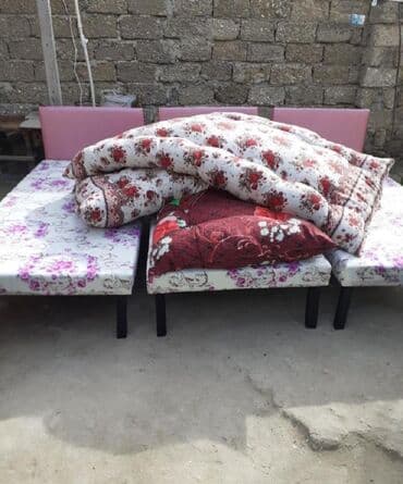 tek kravat ikinci əl: Kravat taza
Hazırı var — 1