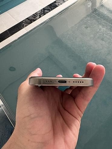 alfa: IPhone 16 Pro — 2
