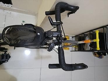 velosiped alan: Şosse velosiped təzə dir, az sürülüb. Aksessuarlar hər biri üzərində — 3