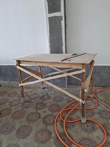 tilvizor altı: Açılmayan, Taxta, Dördbucaq masa — 1