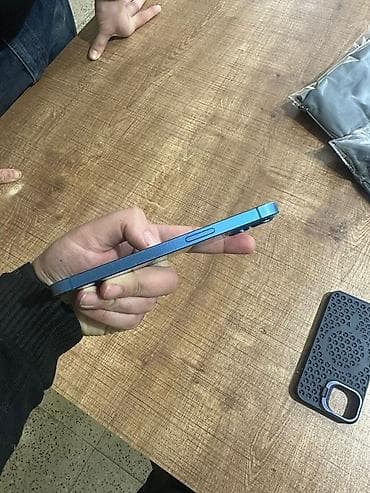 telefonlar iphone: IPhone 13, 128 GB, Mavi, Face ID — 3