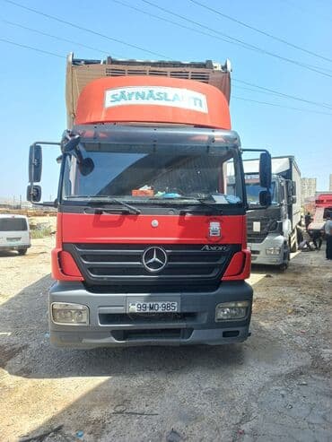 грузовые автомобили бу: Mercedes-axor markalı, qırmızı rəngli yük avtomobili. "SAYNAŞLAUTI" — 1