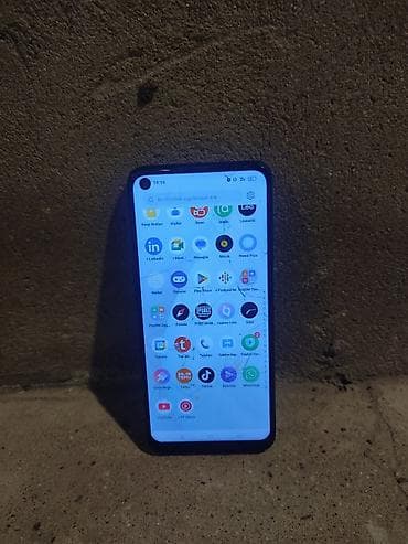 Realme 128 GB, rəng - Qara, Qırıq lalafo.az -da Realme 128 GB, rəng - Qara, Qırıq