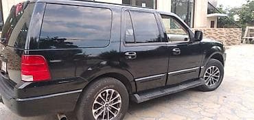 Ford: Ford Expedition, qara rəng, tam ölçülü 7/8 nəfərlik SUV. Əsas — 7
