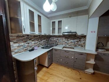 9 ci mikrorayon satilan evler: Bakı, 2 otaqlı, Köhnə tikili, 65 kv. m — 8