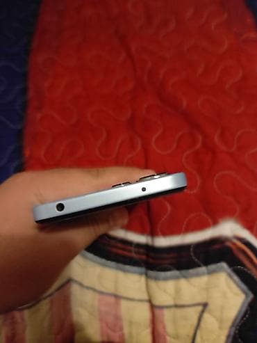 smart lock qw: Redmi smartfon - Korpus: açıq mavi rəng, düz kənarlı dizayn - Arxa — 4