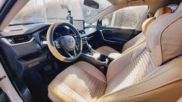 bmw s1000rr qiyməti: Toyota RAV4 – ağ rəngli, modern dizaynlı krossover/SUV. Xarici: - — 7