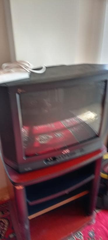 Televizor satilir ref ile birlikde