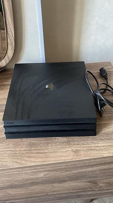 ps4 konsole: Playstation 4 pro 1TB, pultsuz. Hər şeyi işləyir, gəlib yoxlaya — 1