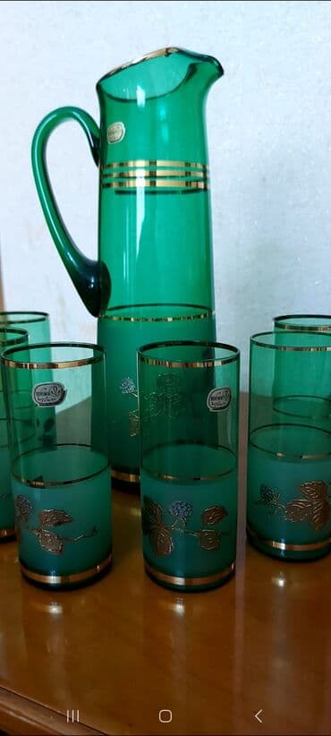 işlənmiş saat: Rəng - Yaşıl, Şüşə, 6, 1,5 bucket volume l, Çexiya — 1