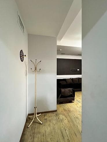 kiraye gence: Gənclik metrosunun yaxınlığında, Gənclik Şadlıq Sarayının arxasında — 4