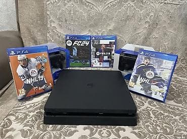 ps 4 slim: Salam playstation 4 slim 500gb satılır.üzərində 2 pult və şəkildəki 4 — 1