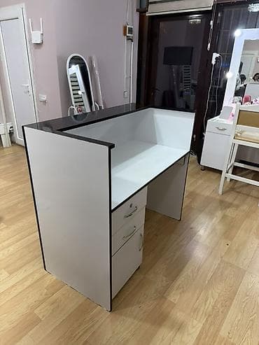 resepşin masası: 60 azn — 2