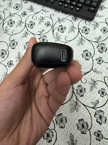 tws: Qulaqlıq üçün şarj qabı (charging case) - Rəng: qara, yalın və — 3