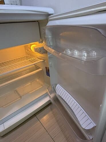 xaladenik satışı: Mini Indesit Soyuducu Satılır, rəng - Ağ — 2