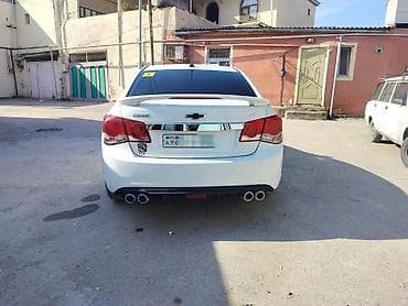 Chevrolet Cruze: 1.4 l | 2011 il 306000 km Sedan — 3