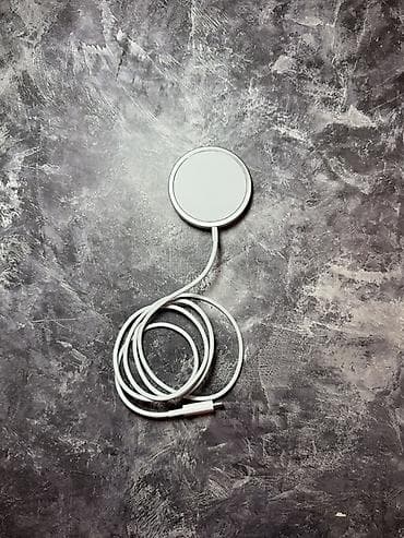 iphone aux: Simsiz şarj cihazı Apple — 1