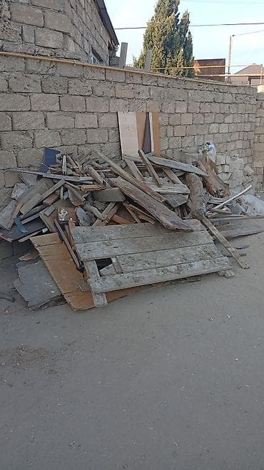 hasar setkalar: Taxta qırıntıları və köhnə taxta materialları - Müxtəlif ölçülərdə — 1