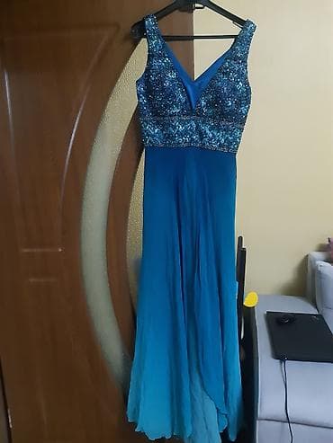 Plaşlar: Ziyafat ucun uzun don. Razmer S. Unvan: Montin (Son qiymatdir — 1