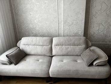 Açılan divan 770azn. Az istifadə olunub . Mart ayında alınıb. divanın