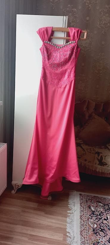 biserli donlar: 1 defe nişanda geyinilib — 3