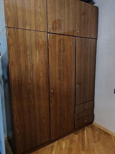 qoz qiran: İşlənmiş, 3 qapılı, Siyirməli, Qəhvəyi, Taxta, Açılan, Düz dolab — 1