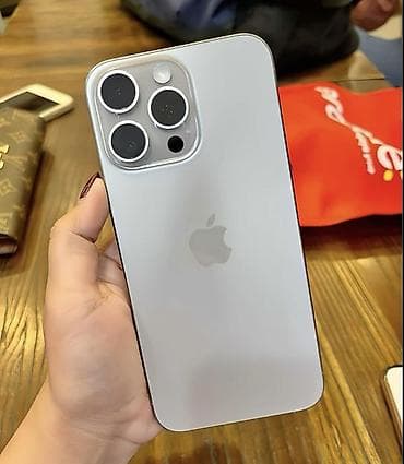 iphone 6s islenmis: IPhone 15 Pro Max, 256 GB, Natural Titanium, Zəmanət — 2