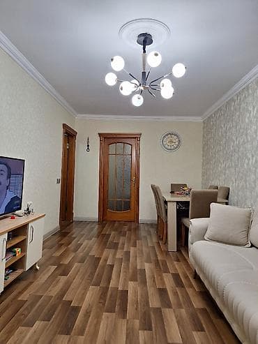 Mənzillər: Bakı, 2 otaqlı, Köhnə tikili, m. Neftçilər, 54 kv. m — 2