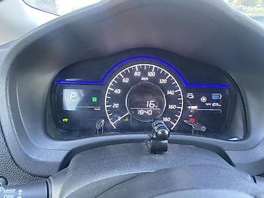 nissan note: Maşın ölkeya yeni galib aprel ayının 27 resimleşdirilib. Heç bir — 9