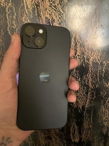 ucuz macbook pro: IPhone 15, 128 GB, Qara, Face ID — 4