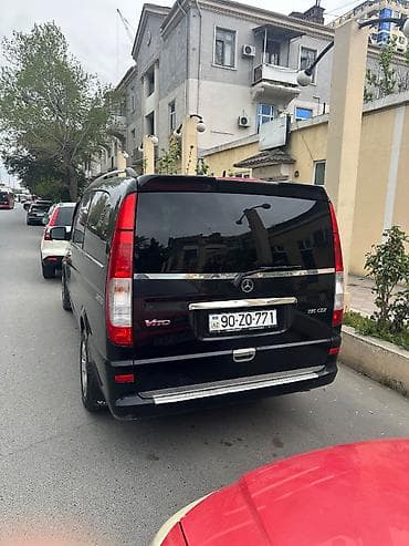 heyet evleri villa: Mercedes-Benz Vito: 2.1 l | 2009 il Mikroavtobus — 4