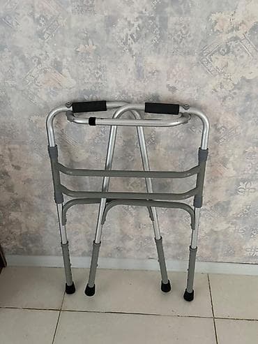 Eşitmə cihazları: Yüngül alüminium gəzinti çərçivəsi (əla vəziyyətdədir) - Material — 1