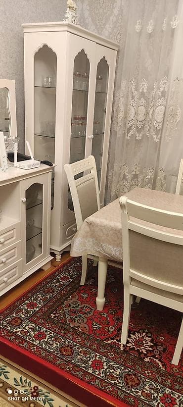 ev stullari: Masa və oturacaqlar — 1