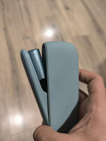 i̇qos: IQOS cihazı – tütün qızdırma sistemi (mavi/boz tonlarda) — 3
