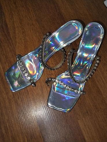 Məhsul: Qadın açıq burunlu topuq ayaqqabısı ‼️25 AZN‼️ - Rəng/effekt