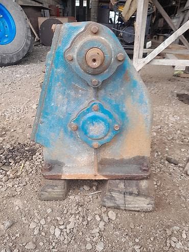 Trubalar, patruboklar: Reduktur satilir Razilaşma yolu ilee elaqe 0703892038 — 3